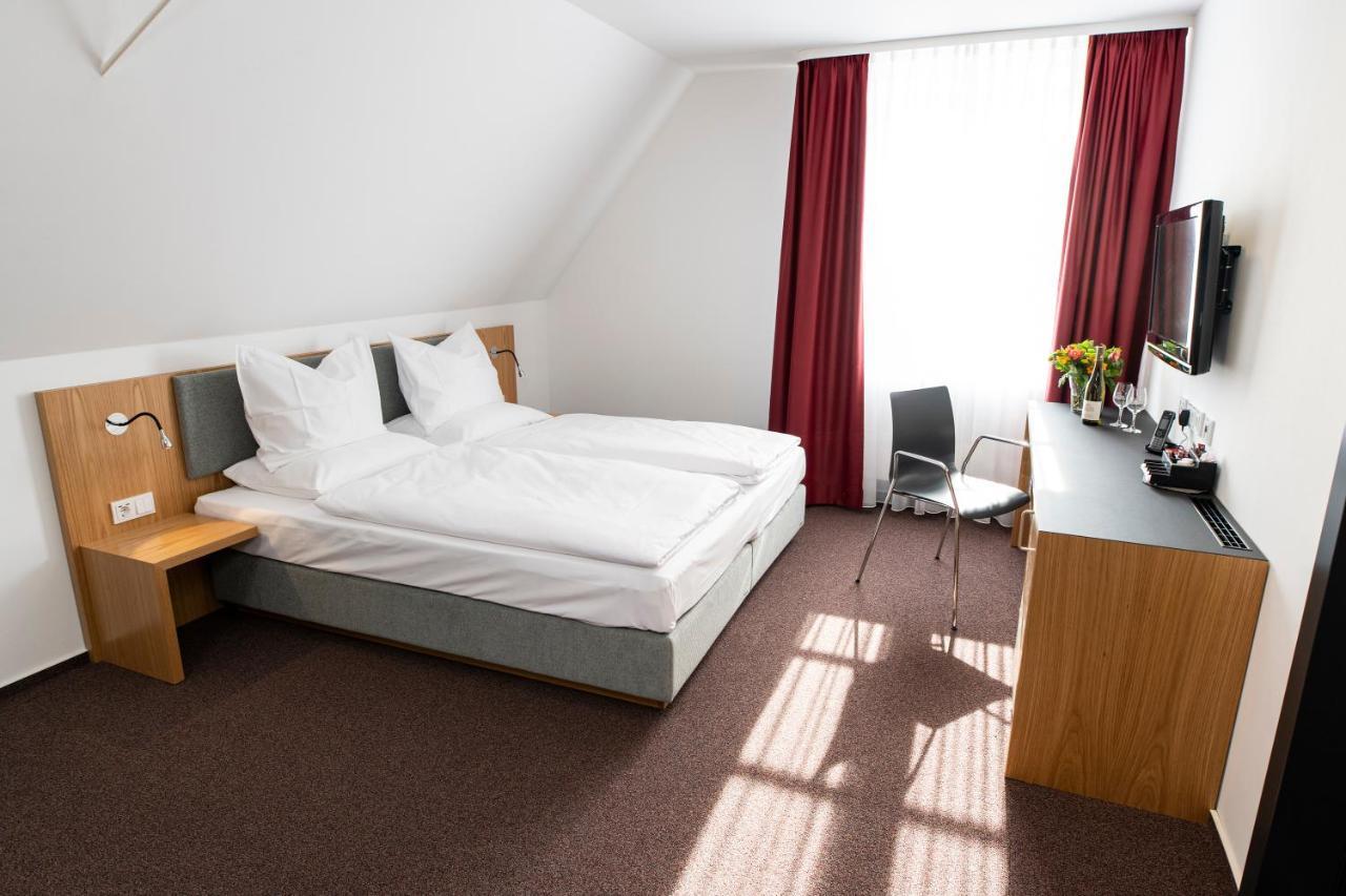 Hotel Kloster Eberbach Эльтвилле Экстерьер фото
